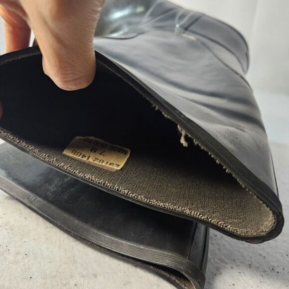 EDDIE BAUER Black Rain Boot Sz7 Round Toe Flats - Picture 7 of 7